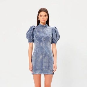 Elliatt Ocean Dress